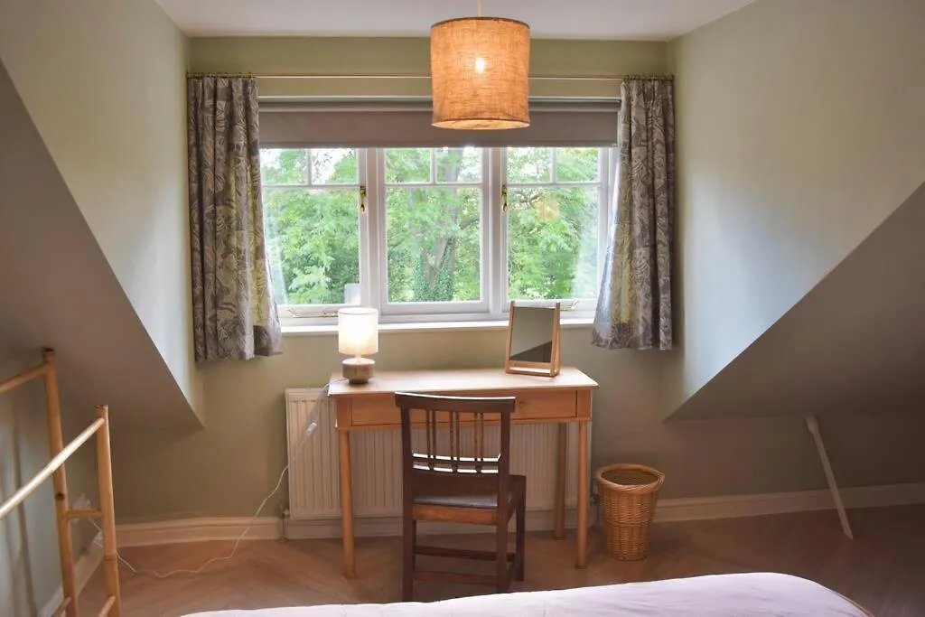 Sunny, Stylish Character Apartment Next To Park York 0*,